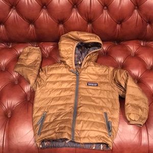Toddlers Patagonia jacket 2T reversible